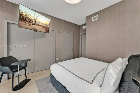 17121 Collins Avenue Sunny Isles Beach FL 33160