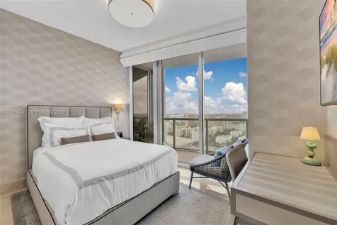 17121 Collins Avenue Sunny Isles Beach FL 33160