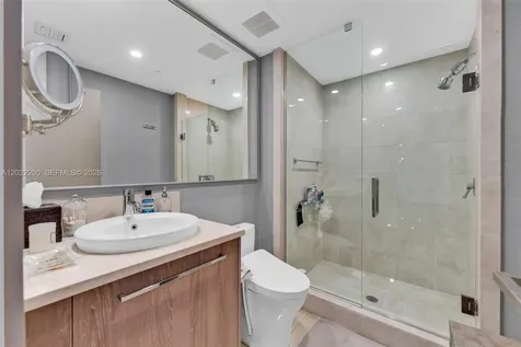 17121 Collins Avenue Sunny Isles Beach FL 33160