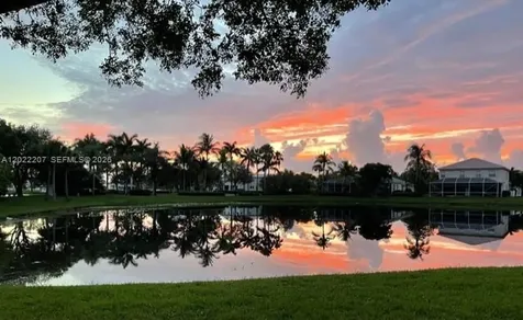 Pembroke Pines FL 33028