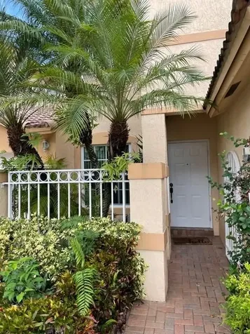 Pembroke Pines FL 33028