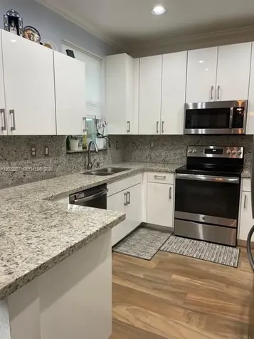 Pembroke Pines FL 33028