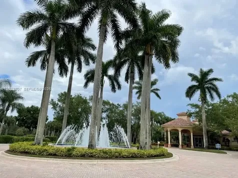 Pembroke Pines FL 33028