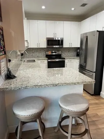 Pembroke Pines FL 33028