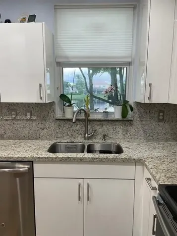 Pembroke Pines FL 33028