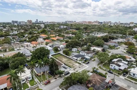 3056 SW 13th Street Miami FL 33145