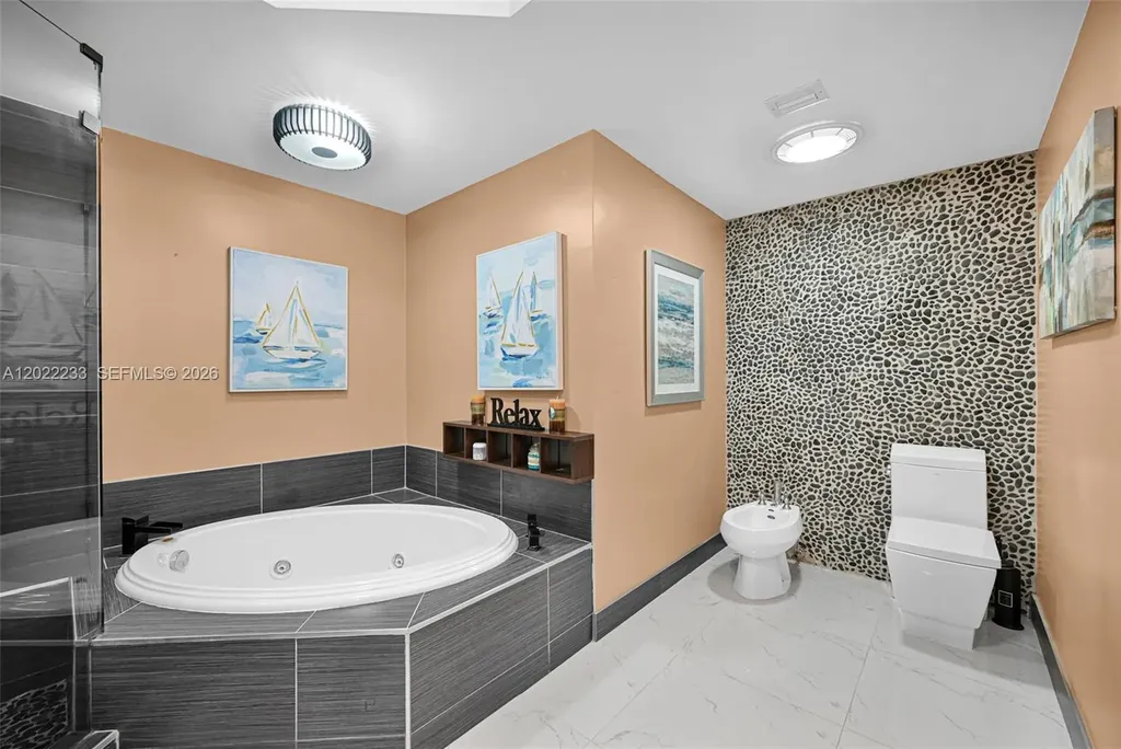 6001 N Ocean Drive Hollywood FL 33019