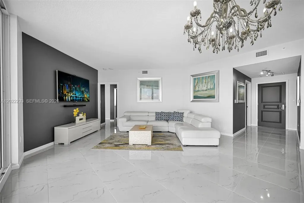 6001 N Ocean Drive Hollywood FL 33019