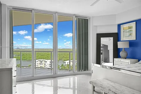 6001 N Ocean Drive Hollywood FL 33019