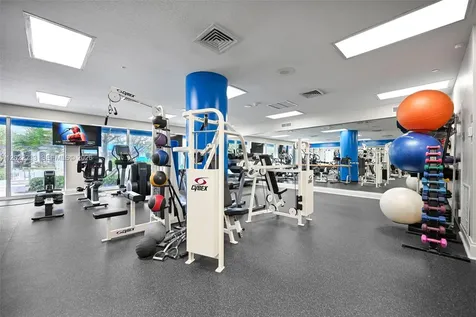 6001 N Ocean Drive Hollywood FL 33019