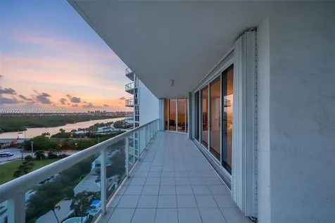 6001 N Ocean Drive Hollywood FL 33019