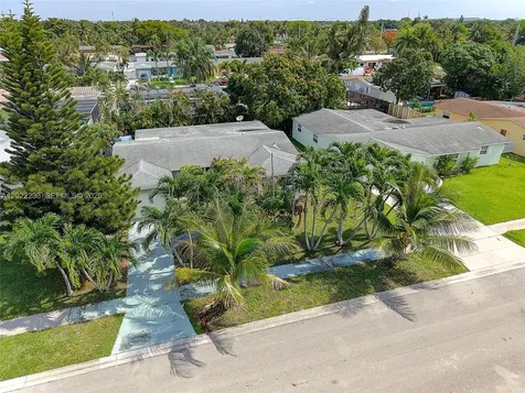 6667 NW 1st Street Margate FL 33063
