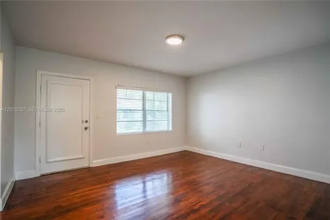433 NE 82nd Street Miami FL 33138