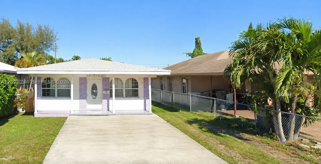716 NW 4th Street Hallandale Beach FL 33009