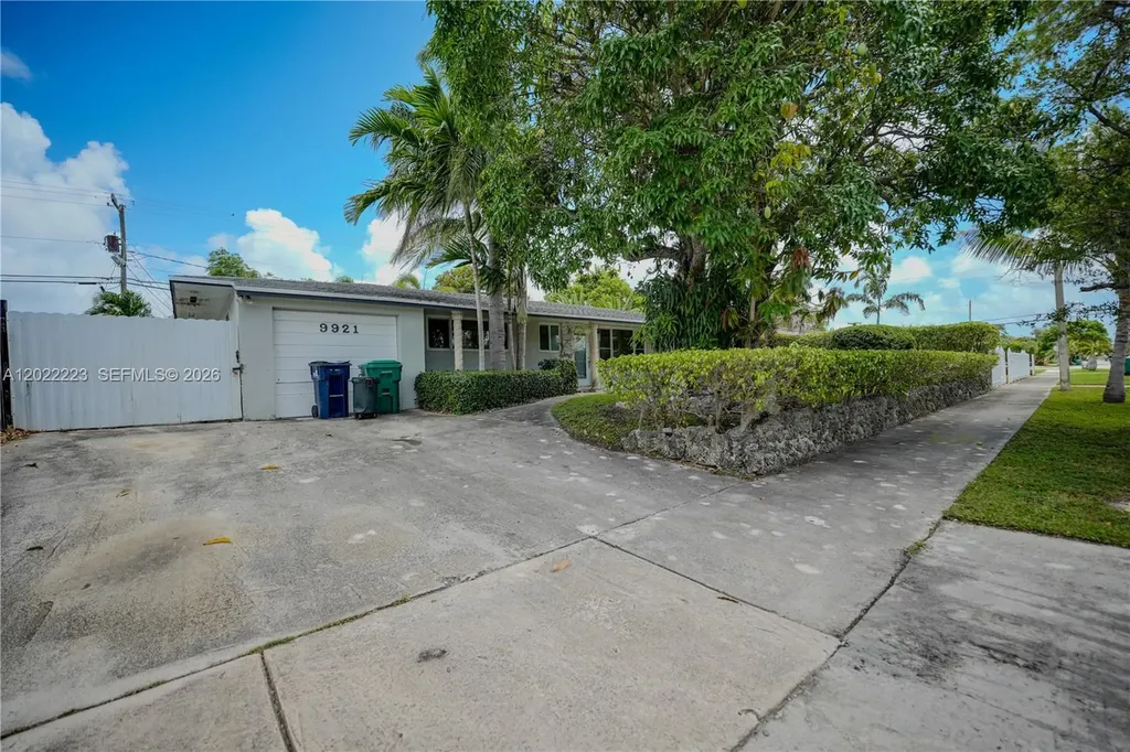 9921 SW 165th Terrace Miami FL 33157