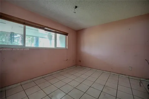 9921 SW 165th Terrace Miami FL 33157