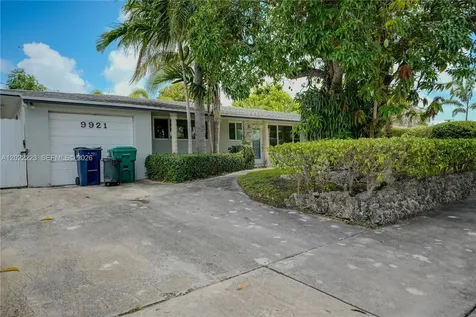 9921 SW 165th Terrace Miami FL 33157