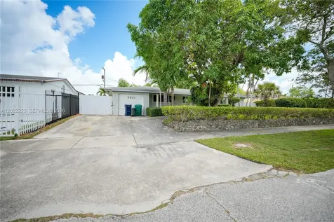9921 SW 165th Terrace Miami FL 33157
