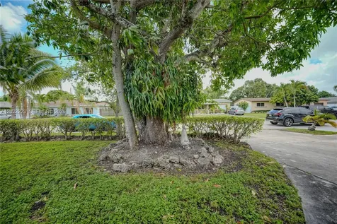 9921 SW 165th Terrace Miami FL 33157