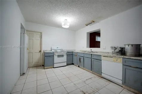 9921 SW 165th Terrace Miami FL 33157