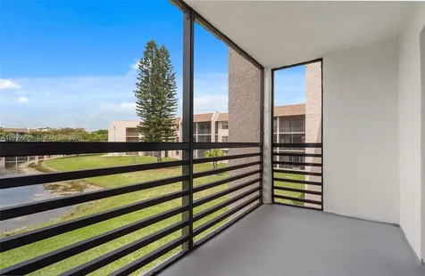 10130 Sunrise Lakes Boulevard Sunrise FL 33322