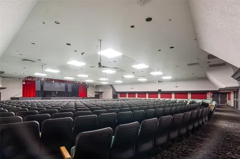 10130 Sunrise Lakes Boulevard Sunrise FL 33322