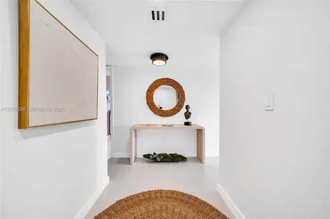 199 Ocean Lane Drive Key Biscayne FL 33149