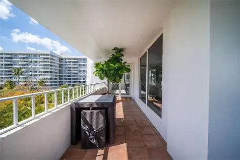 199 Ocean Lane Drive Key Biscayne FL 33149