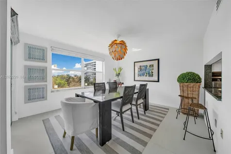 199 Ocean Lane Drive Key Biscayne FL 33149