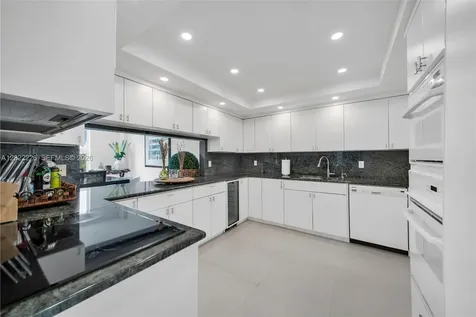 199 Ocean Lane Drive Key Biscayne FL 33149
