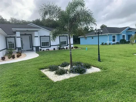 120 Clinton Avenue Lake Placid FL 33852