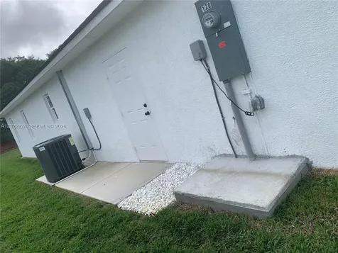 120 Clinton Avenue Lake Placid FL 33852