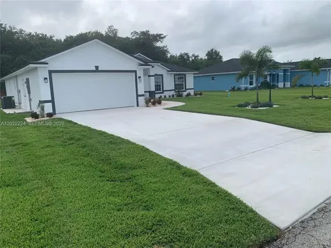 120 Clinton Avenue Lake Placid FL 33852