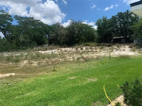 120 Clinton Avenue Lake Placid FL 33852