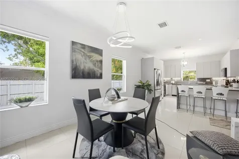105 NE 28th Court Wilton Manors FL 33334
