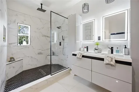 105 NE 28th Court Wilton Manors FL 33334