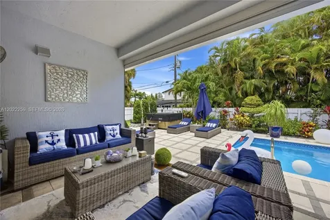 105 NE 28th Court Wilton Manors FL 33334