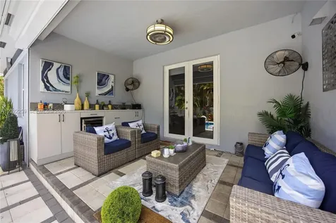 105 NE 28th Court Wilton Manors FL 33334