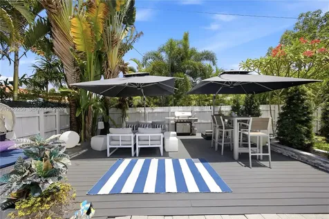 105 NE 28th Court Wilton Manors FL 33334