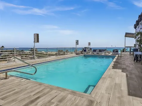 1052 Ocean Drive Miami Beach FL 33139