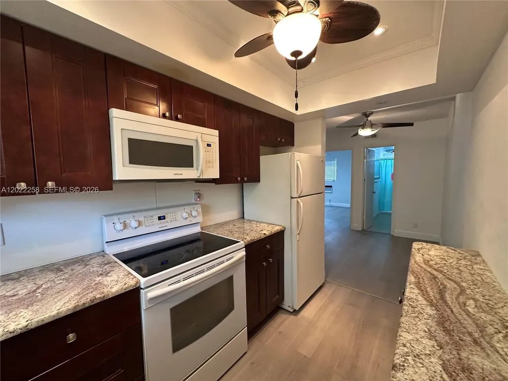 3700 Harrison Street Hollywood FL 33021