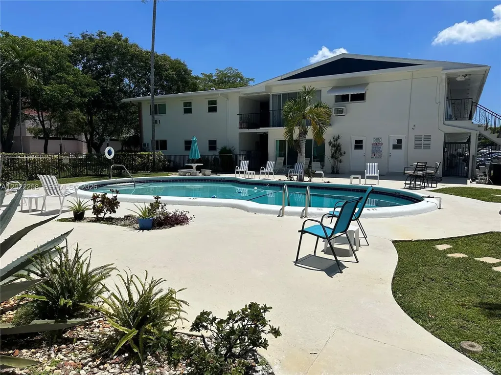 3700 Harrison Street Hollywood FL 33021