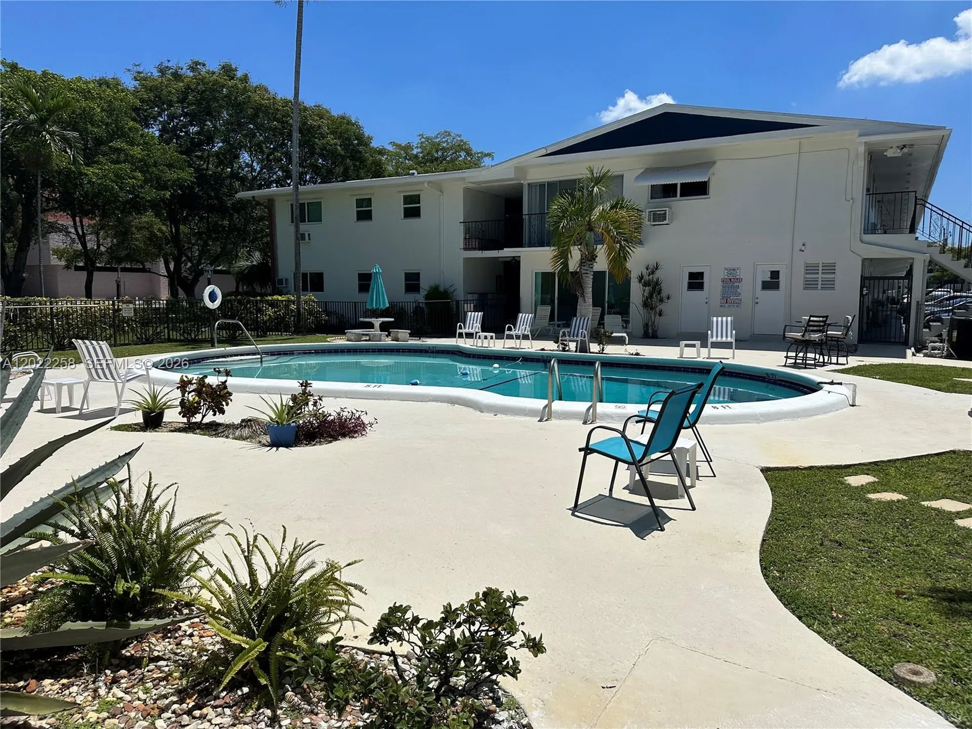 3700 Harrison Street Hollywood FL 33021