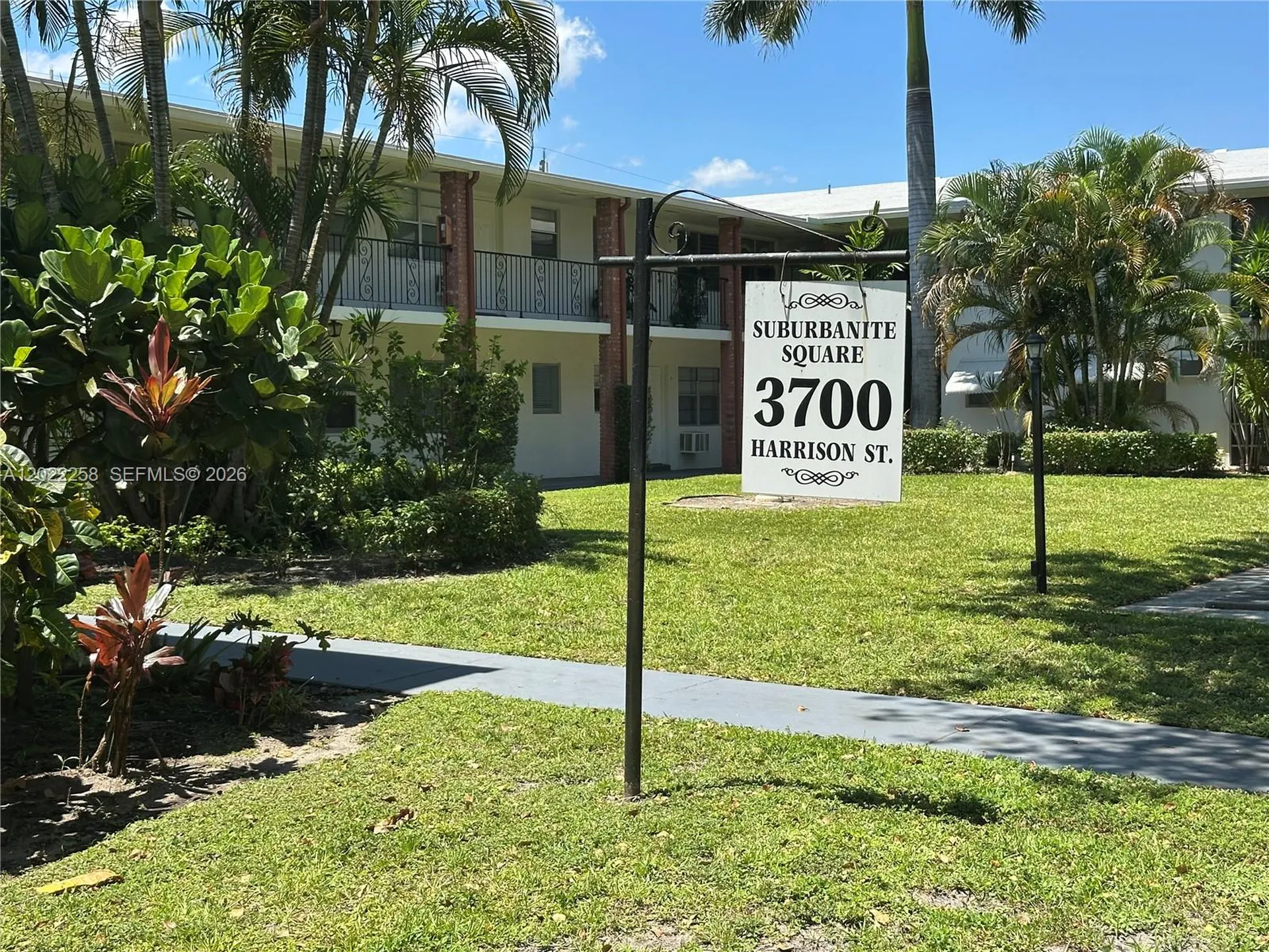 3700 Harrison Street Hollywood FL 33021