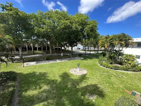 3700 Harrison Street Hollywood FL 33021