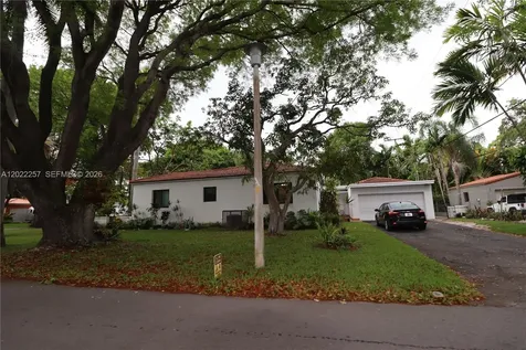 471 NE 53rd Street Miami FL 33137