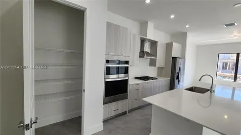 8119 NW 42nd Street Doral FL 33166