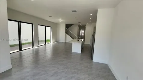 8119 NW 42nd Street Doral FL 33166