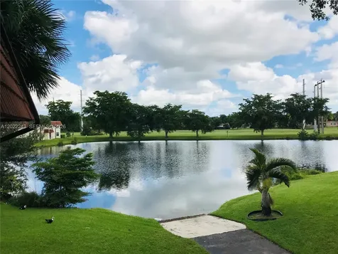 565 NW 100th Place Pembroke Pines FL 33024