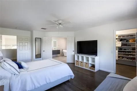 2517 Hunters Run Way Weston FL 33327